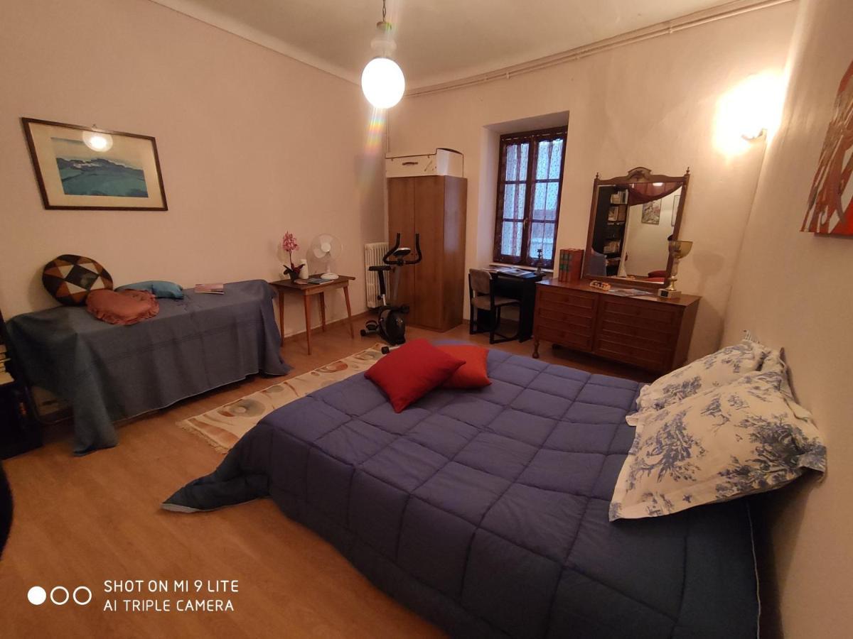 Apartamento Ex Ostu Impero: Vino, Tartufo Ed Ospitalita La Morra Exterior foto